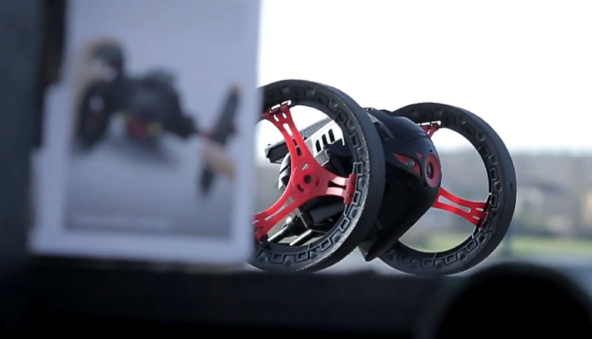 Wideo test: Parrot Jumping Sumo - recenzja naziemnego minidrona