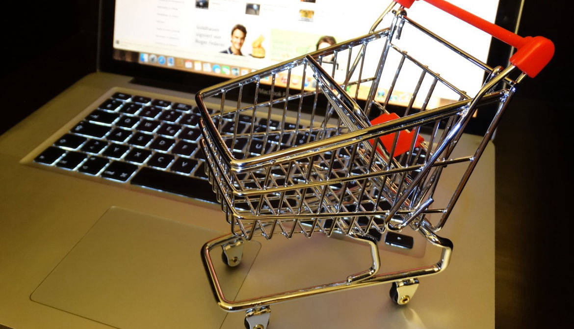 Zakupy online przyjemne jak nigdy dotąd - Polacy znaleźli sposób