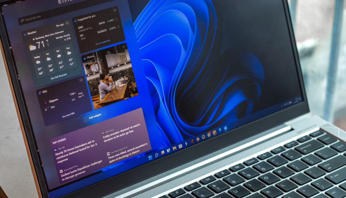 Koniec epoki. Windows 11 wreszcie dogonił lidera w rankingu