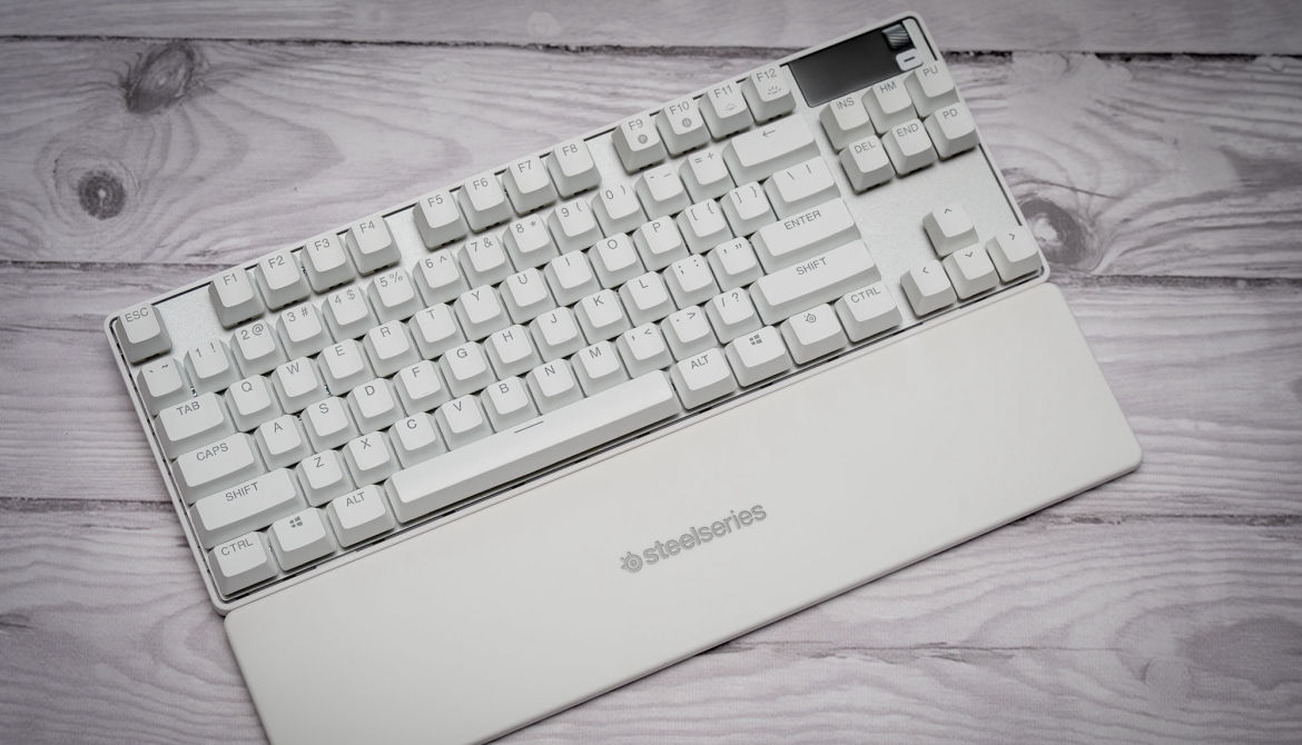 Test SteelSeries Apex Pro Gen 3 TKL. Czy białe znaczy szybsze?