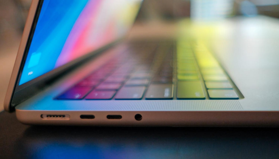 Nowy super tani MacBook z niespodzianką. Wiemy kiedy premiera