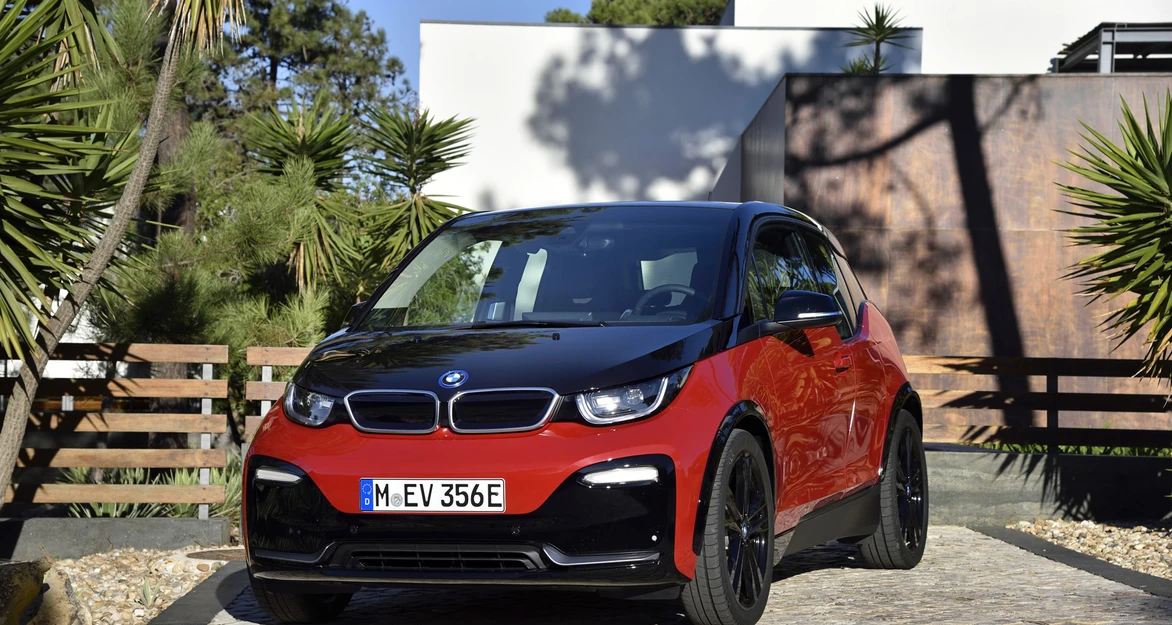 BMW i3s