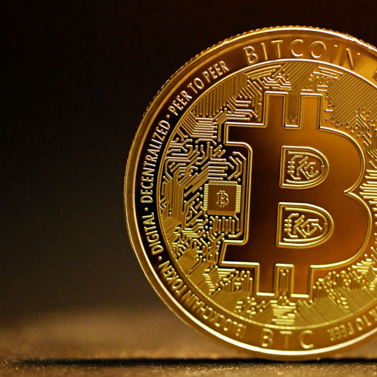 Ogromne spadki na rynku kryptowalut. Bitcoin i Ethereum topnieją