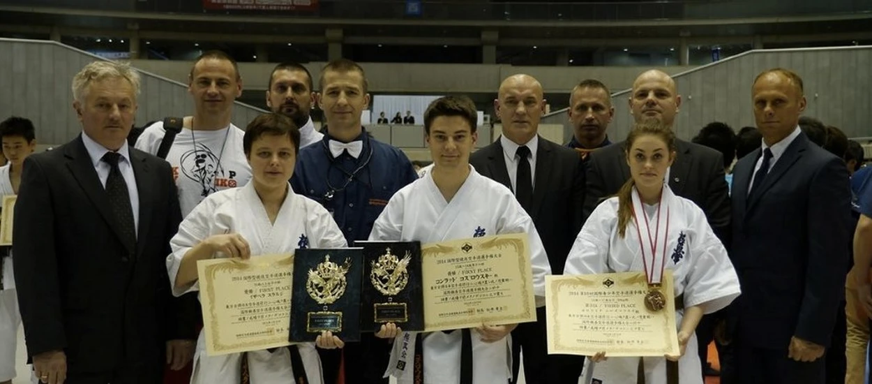 Redaktor Antyweb Mistrzem Świata! Gratulacje dla sensei Konrada Kozłowskiego