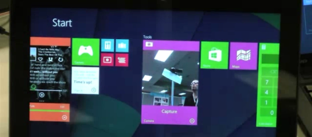 Właśnie tego brakuje w Windows 8 - Microsoft eksperymentuje z interaktywnymi kafelkami