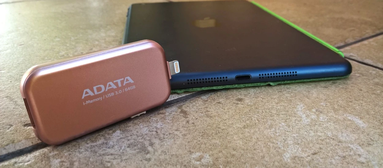 Szybki pendrive USB 3.0 współpracujący z iPhonem i iPadem - test ADATA iMemory