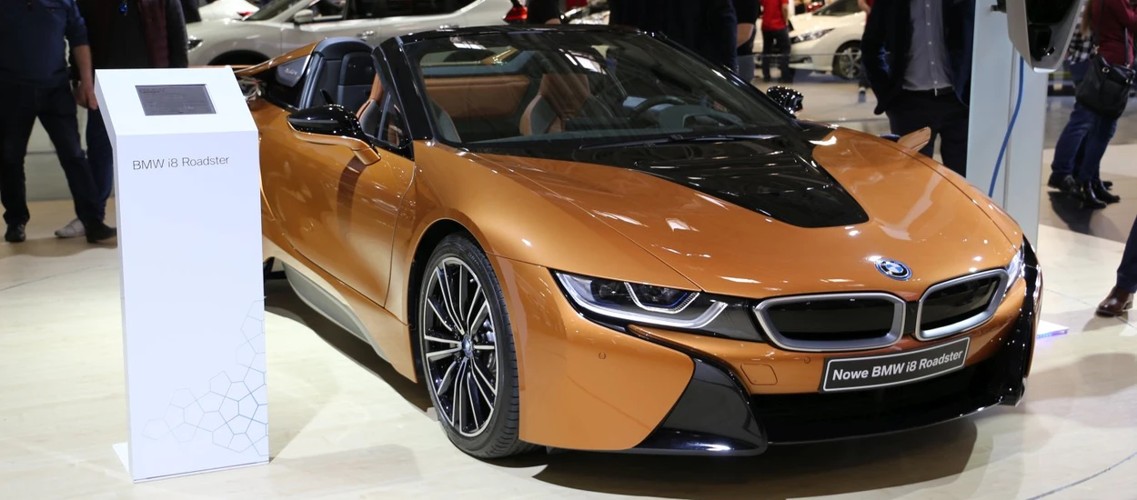 BMW i8 Roadster: wiatr we włosach z ekologią w tle