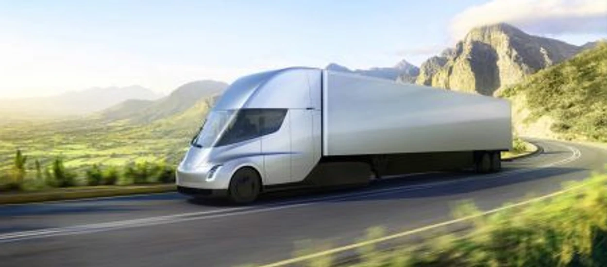 Tesla Semi będzie agresywna! Elon Musk zapowiedział tryb Mad Max