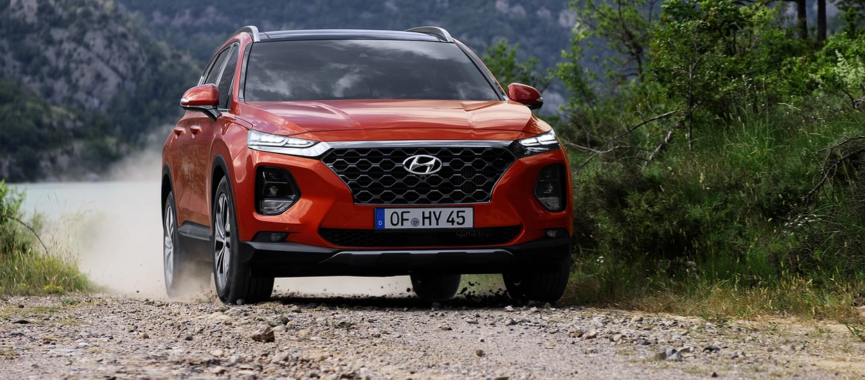 Hyundai Santa Fe ostrzeże o zostawionym dziecku na tylnym siedzeniu