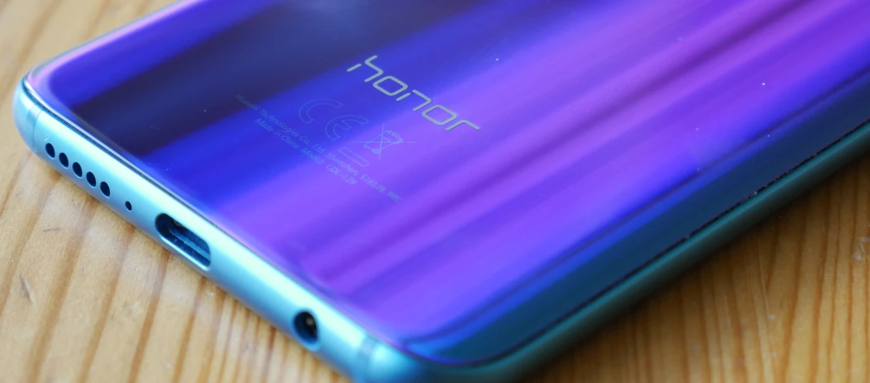 Recenzja Honor 10. Opinia po miesiącu z małym dziełem sztuki