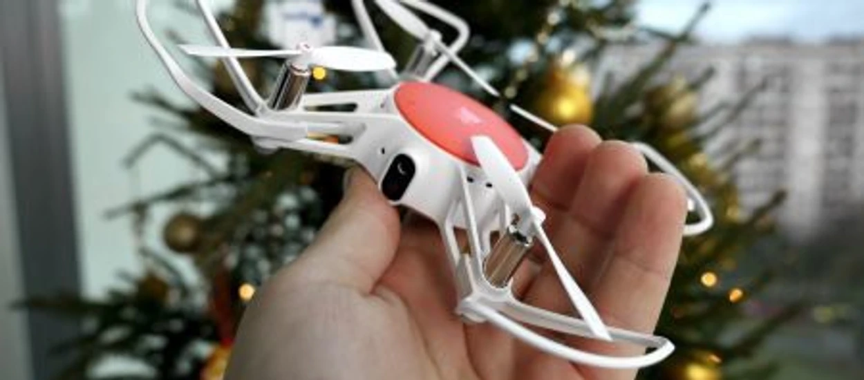 Latałem Xiaomi Mi Drone Mini i uważam, że to bardzo fajny i niedrogi pomysł na świąteczny prezent