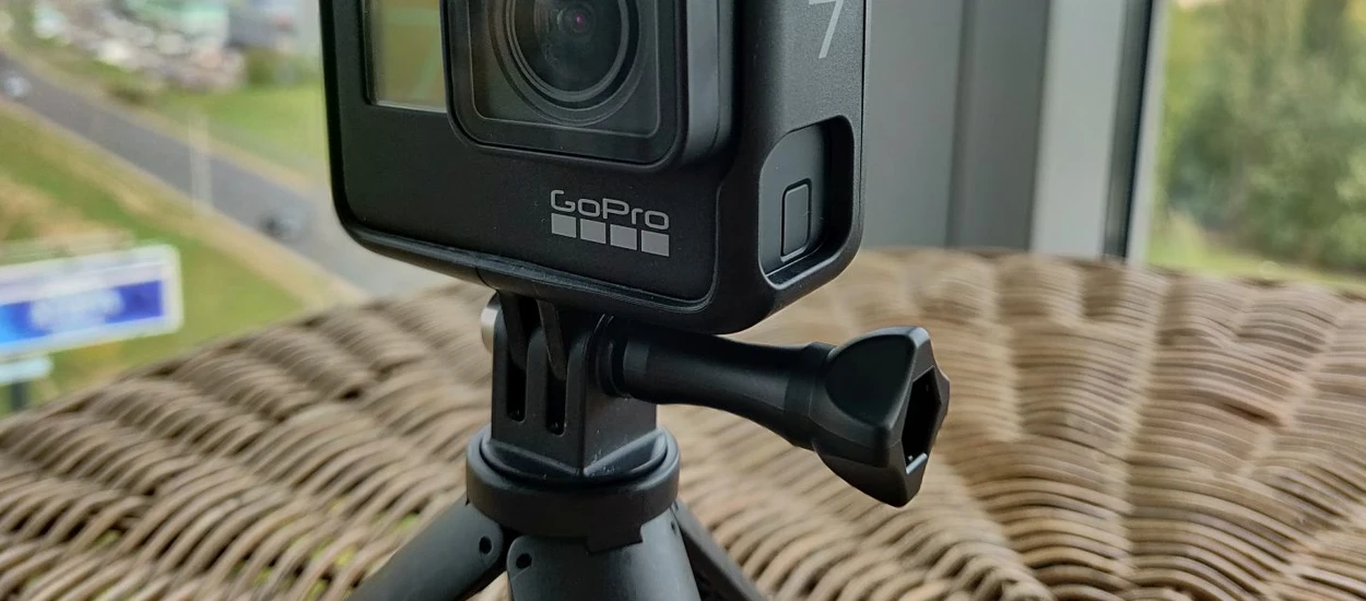 GoPro HERO 7 Black idealnie wypełnia lukę między aparatem w smartfonie i dobrym aparatem do zdjęć oraz wideo