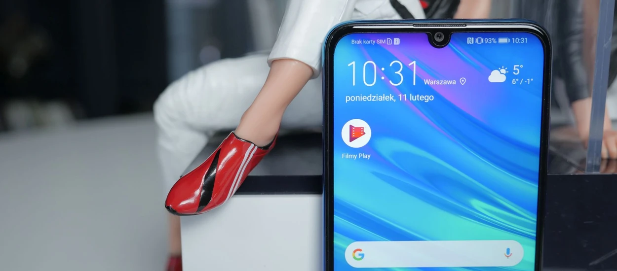 Recenzja Huawei P Smart 2019. 900 złotych za dobry smartfon to uczciwa cena - tylko dlaczego tak się rysuje?