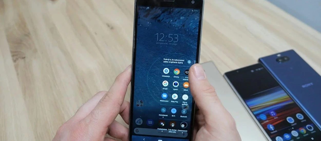 Sprawdzamy, czy opłaca się wziąć najnowszy Sony Xperia 10 w abonamencie Plush