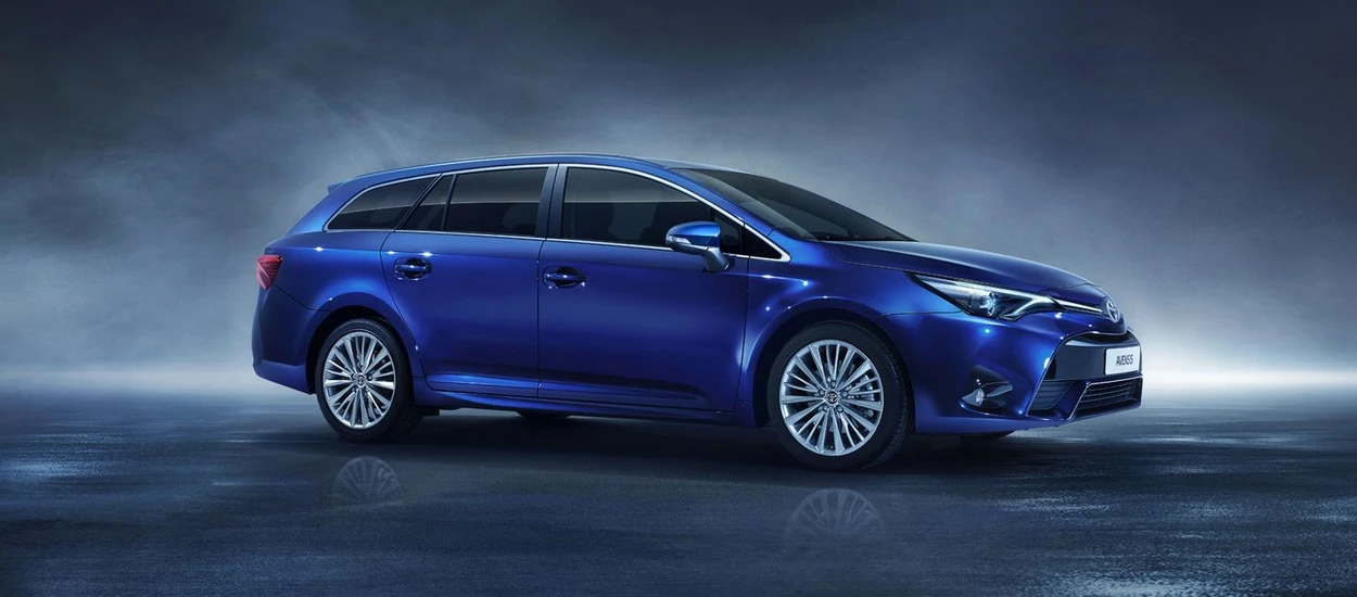 Toyota Avensis znika z rynku, 3. generacja skończyła już 10 lat