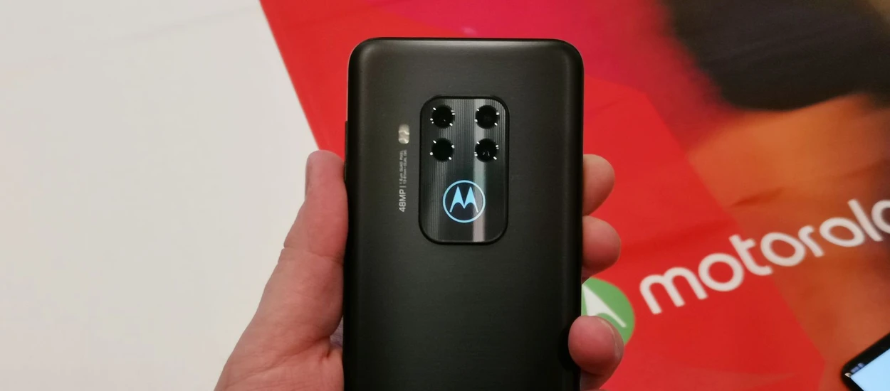 Oto Motorola One Zoom - pierwszy smartfon za mniej niż 2 tys. złotych z TAKIM aparatem