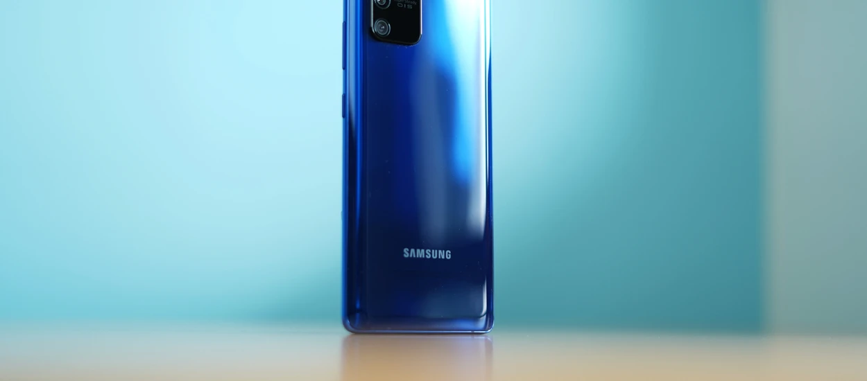 Recenzja Samsung Galaxy S10 Lite. Czy z ilością nowych modeli smartfonów idzie w parze jakość?