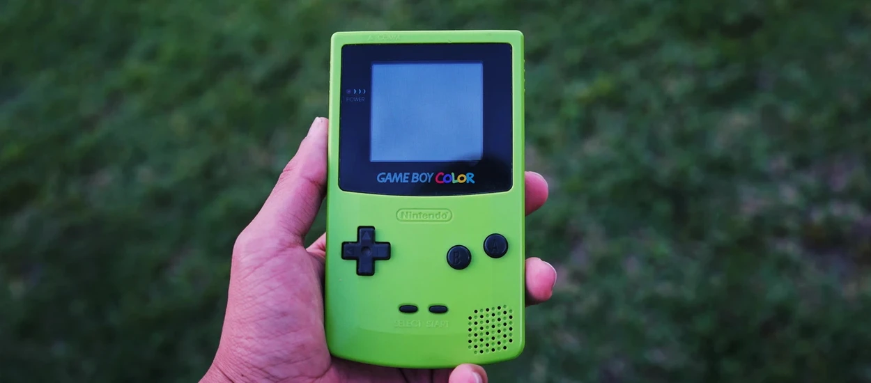 Ten GameBoy może działać wiecznie. Co więcej - został zrobiony w domu