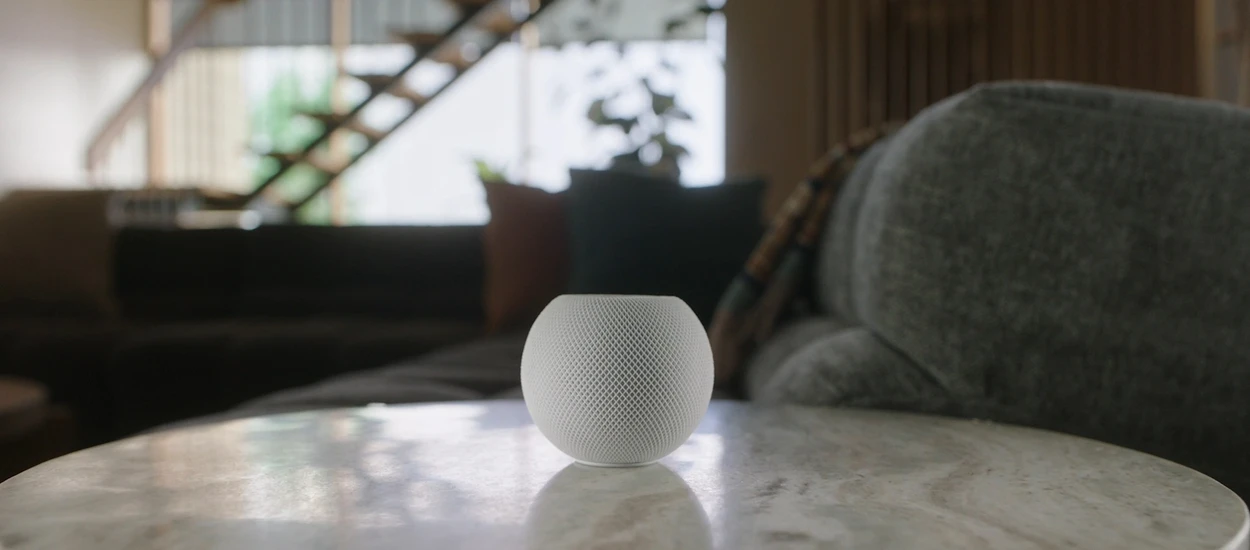 Google znowu przegrało. HomePod mini sprzedaje się jak świeże bułeczki