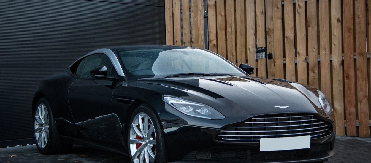 Aston Martin to Don Kichot czy William Wallace spalinowej motoryzacji?