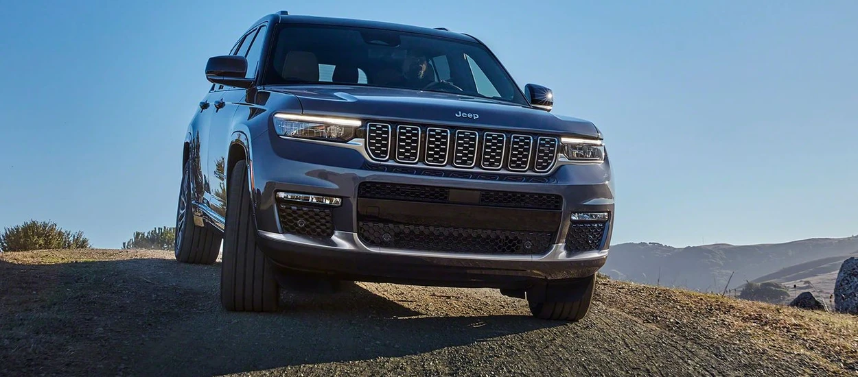 Jeep Grand Cherokee udowadnia, że prawdziwa motoryzacja jeszcze istnieje