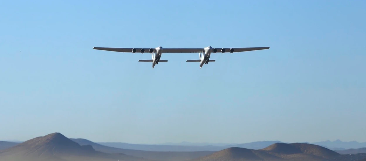 Stratolaunch, największy samolot świata zalicza kolejny lot