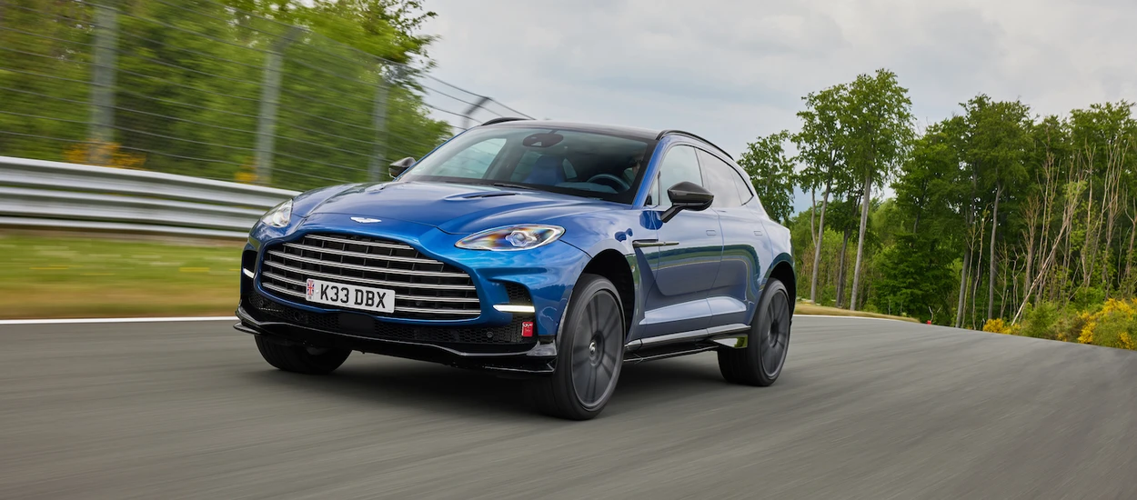 Aston Martin DBX707 - sportowa bestia w przebraniu luksusowego SUV-a