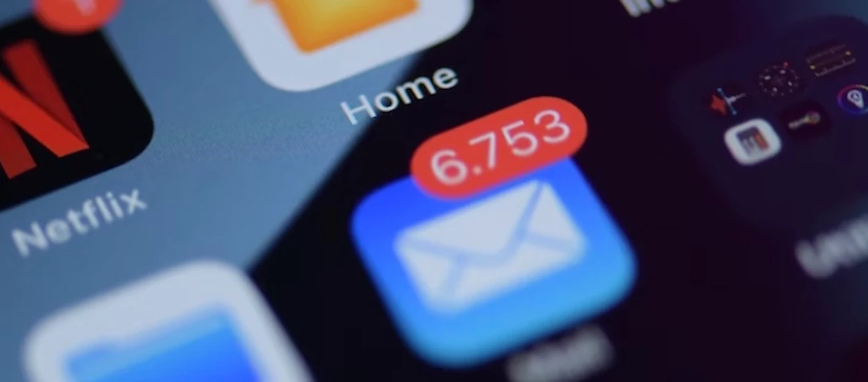 Aplikację Mail w iOS 16 pokonują… przychodzące maile