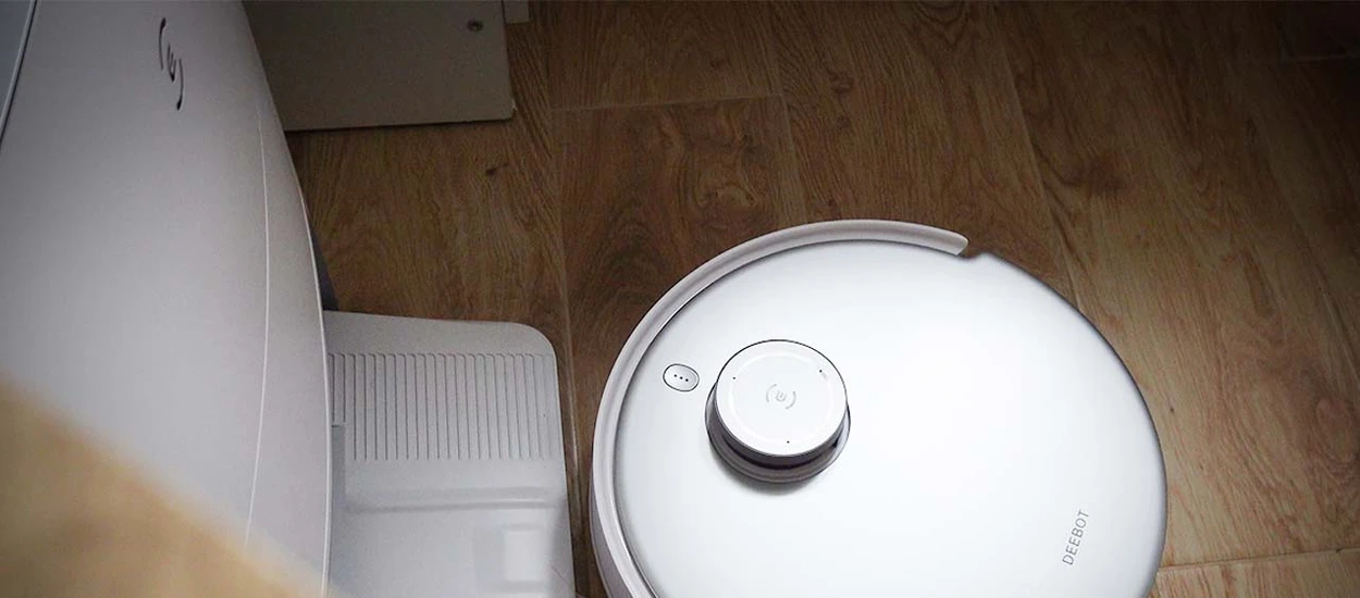 Ecovacs Deebot T20 OMNI - odkurza i mopuje podłogi, gdy odpoczywasz