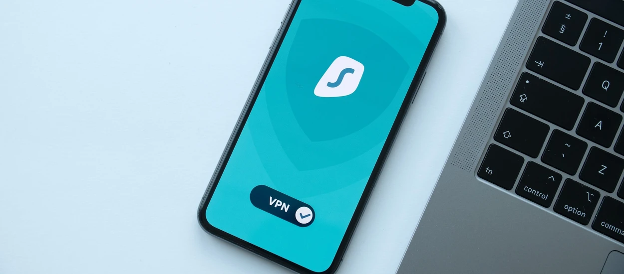 Po co ci VPN na iPhone'ie? Oto praktyczne zastosowania