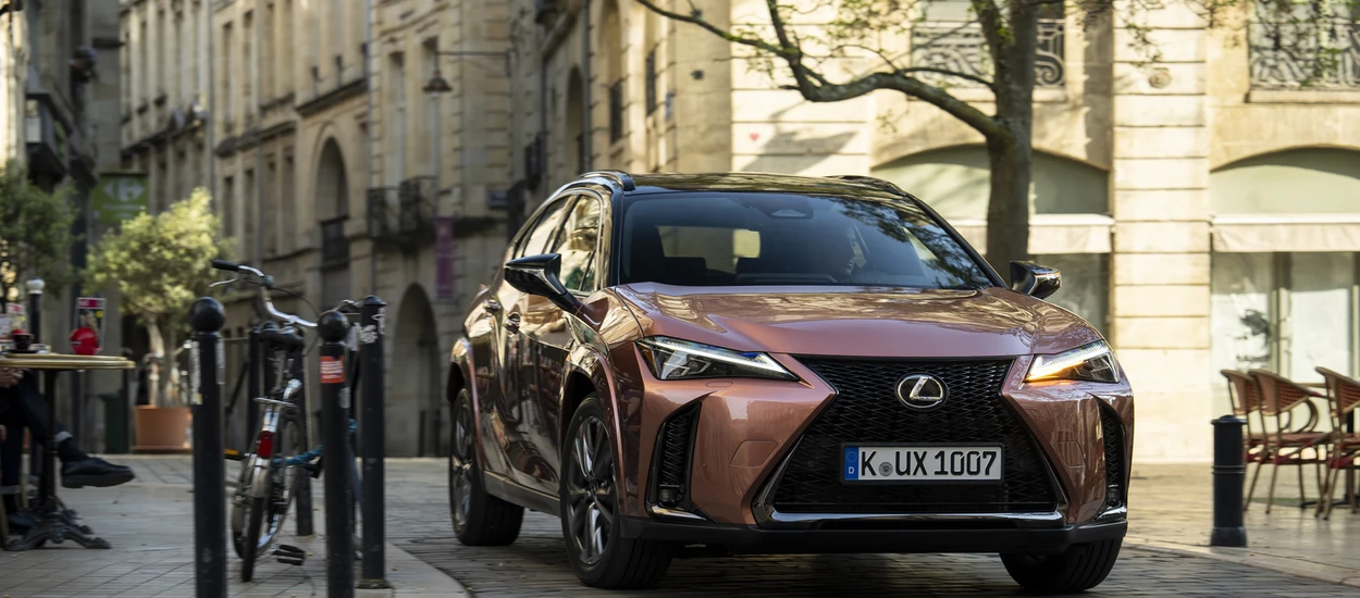 2024 Lexus UX 300h 199 KM: oszczędna hybryda, wnętrze klasy premium. Jazda próbna