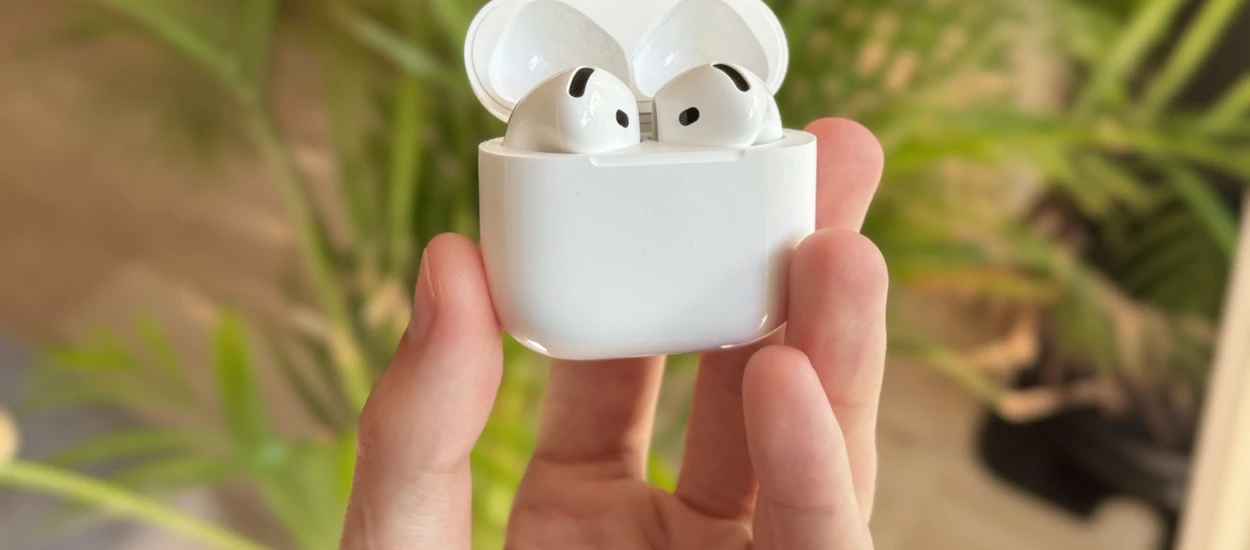 AirPods 4 - recenzja. Kiedyś powiedziałbym, że to idealne słuchawki