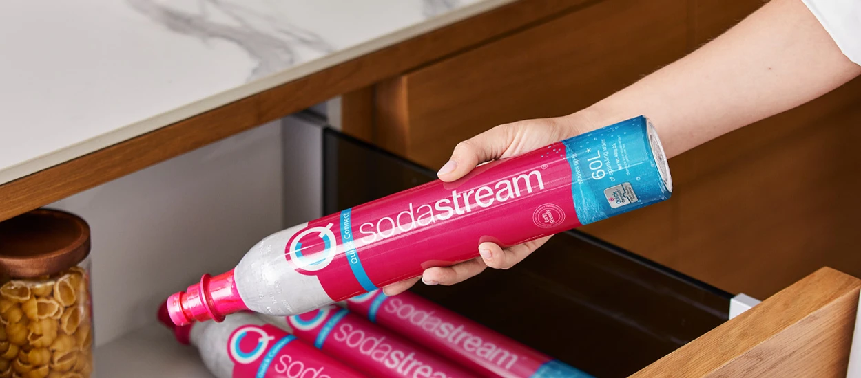 Czy można samodzielnie napełnić nabój do saturatora SodaStream?