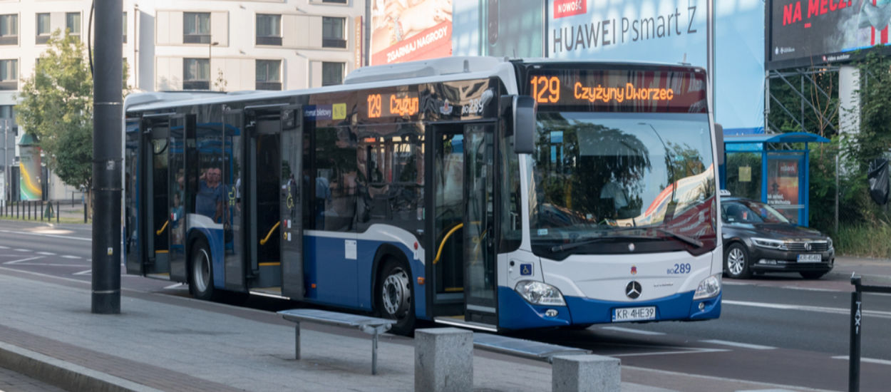 Atak na MPK w Krakowie - zalecane jest zastrzeżenie numeru PESEL