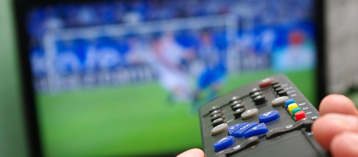 Amazon i Meta na celowniku – nielegalne transmisje futbolowe to prawdziwa plaga
