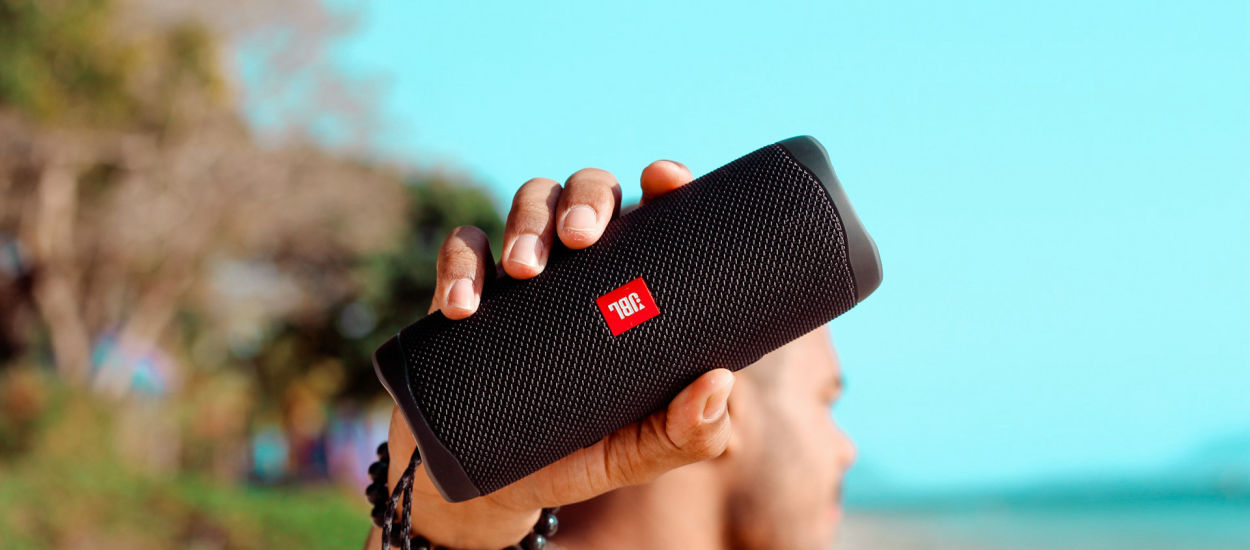 Na każdą kieszeń i każdą okazję: Który głośnik JBL warto kupić?