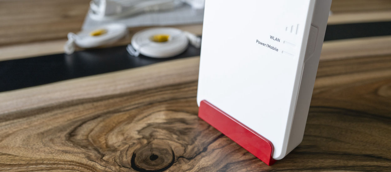 Recenzja FRITZ!Box 6860 5G. Ten router możesz wystawić nawet za okno!