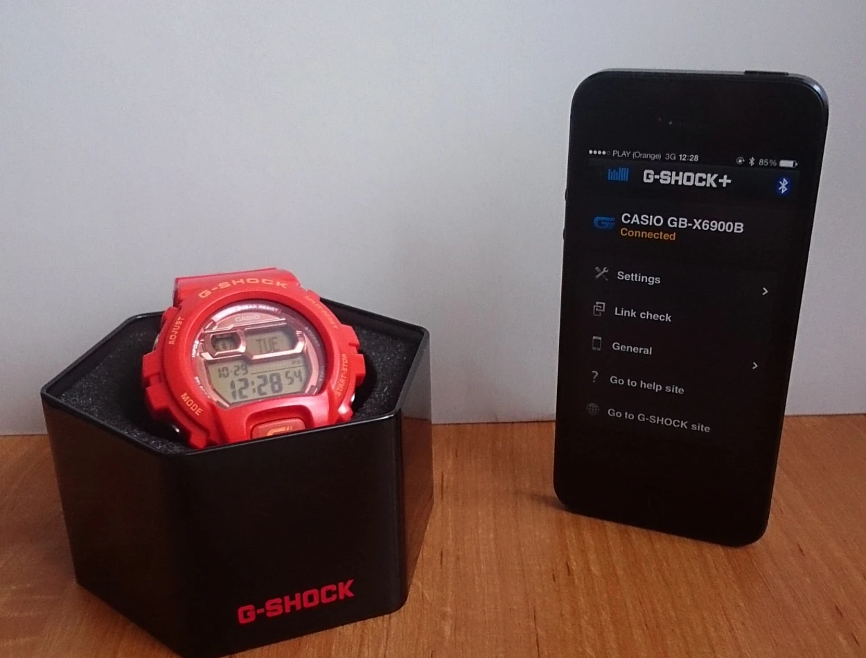 Smartwatch czy nie smartwatch? Recenzja Casio G-Shock Bluetooth