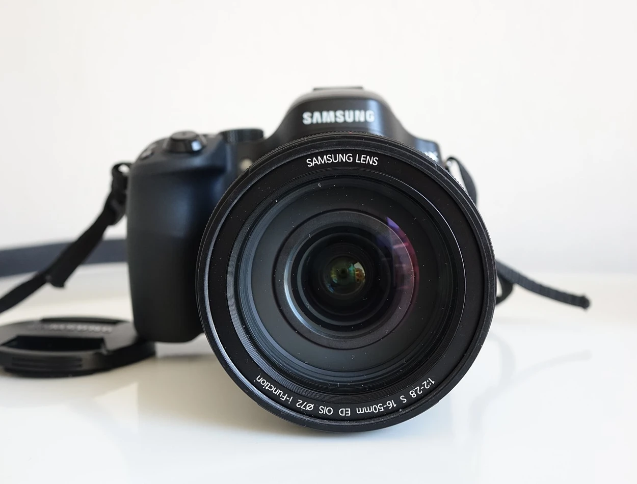 Recenzja Samsung NX30 - dobra alternatywa dla niedrogiej lustrzanki