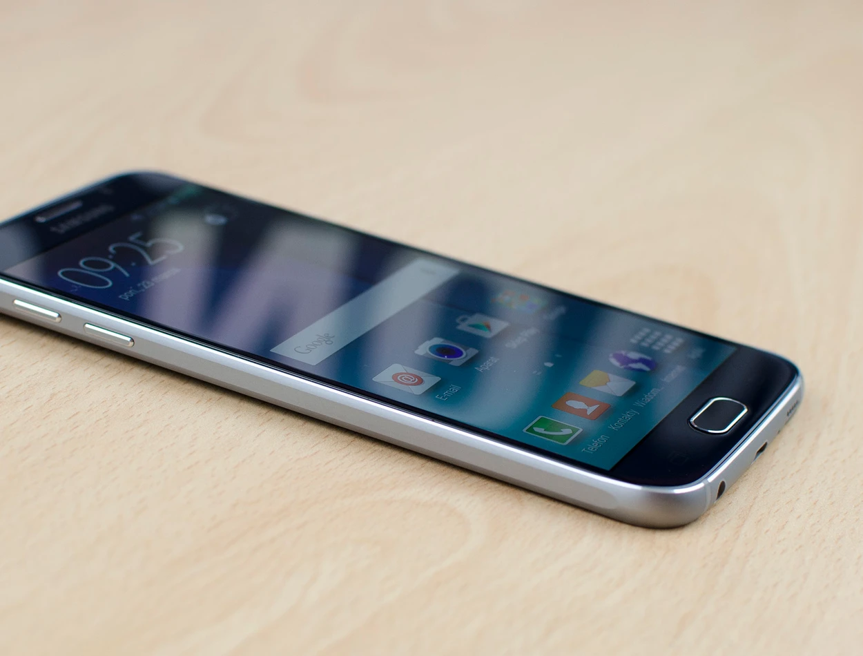 Test Samsunga Galaxy S6. Na tropie smartfona idealnego