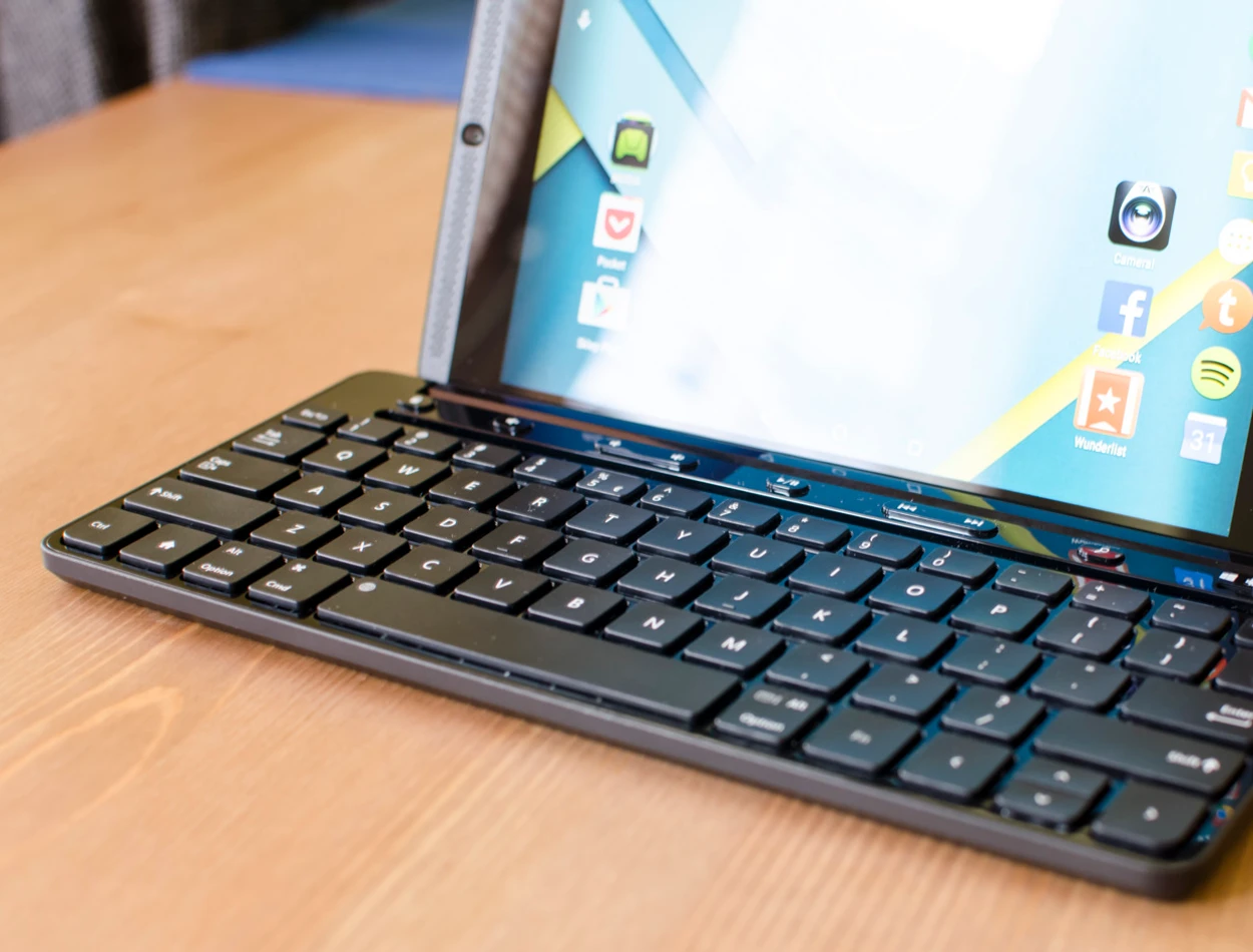 Test Microsoft Universal Mobile Keyboard. Możliwości każdego tabletu podkręcone o kilkadziesiąt procent