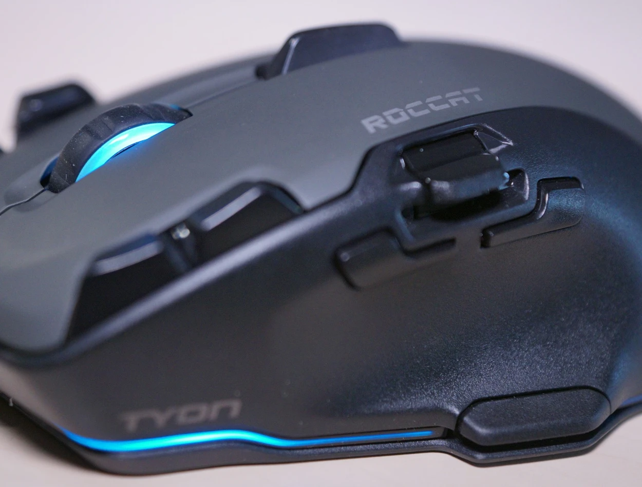 Analogowy pad w myszy? Intrygujące rozwiązanie. Testujemy Roccat Tyon