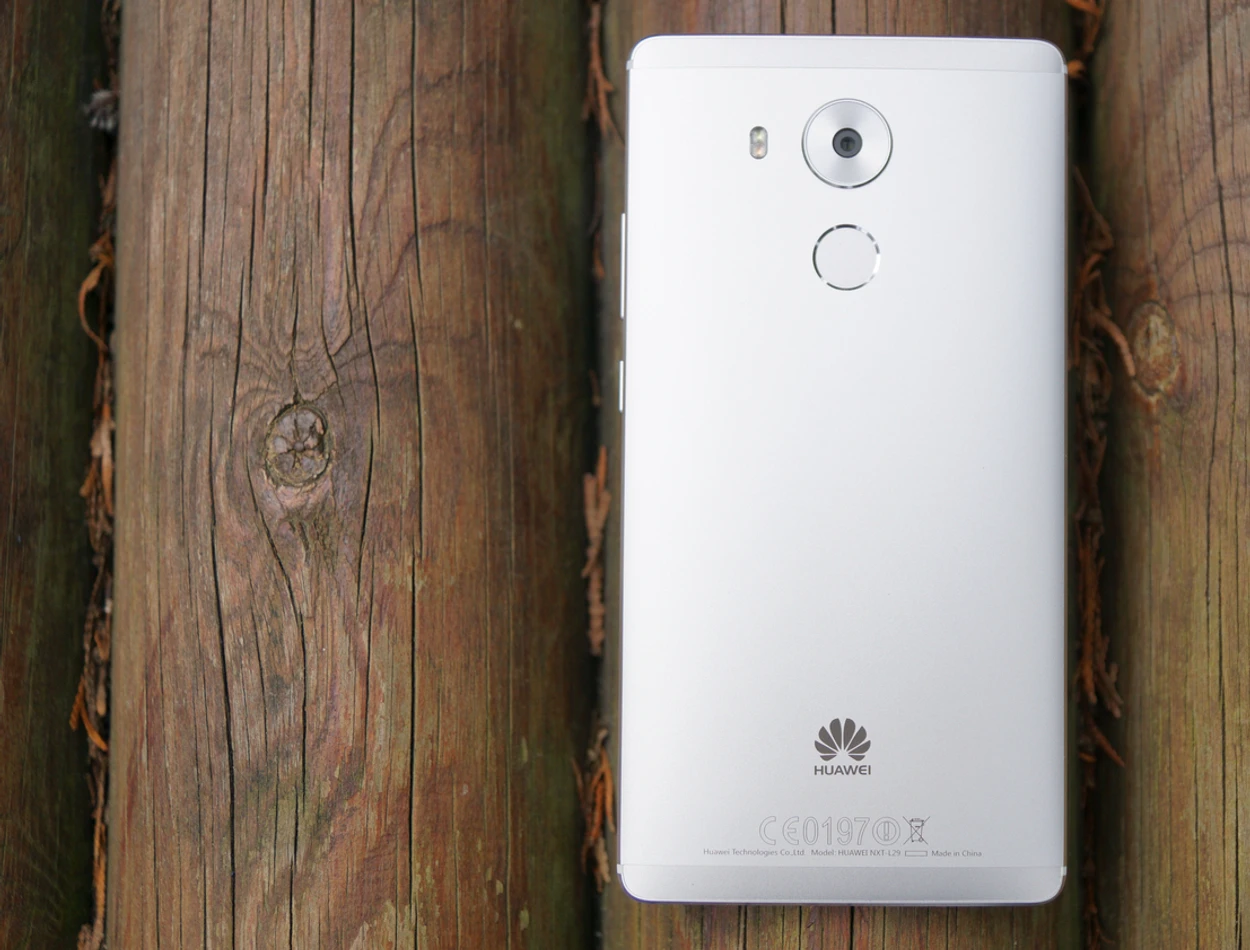 Historia Huawei Mate - jak Chińczycy rzucili rękawicę Samsungowi