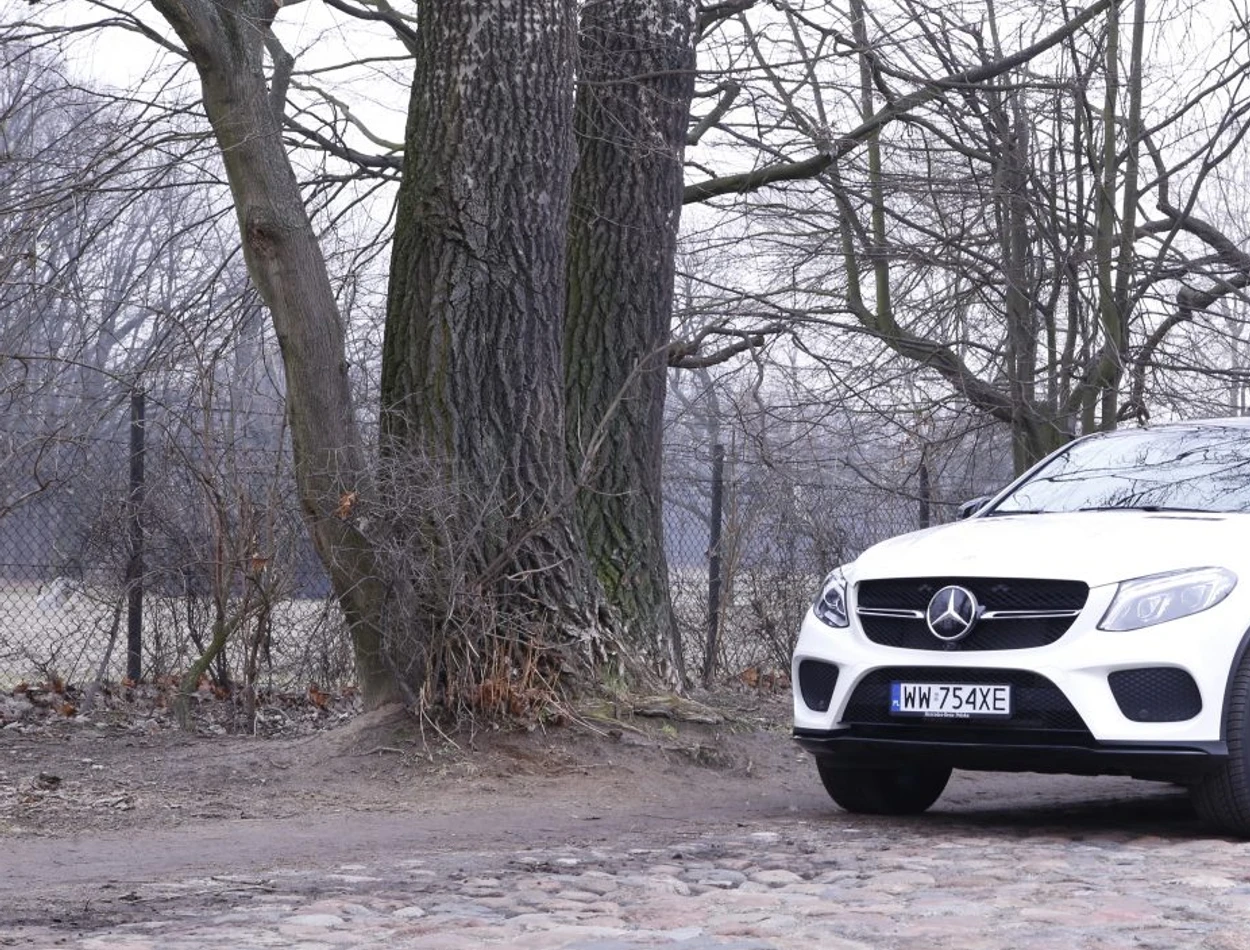 Mercedes-Benz GLE 450 Coupé – trudna sztuka łączenia technologii, komfortu, stylu coupé i sportu w SUV-ie