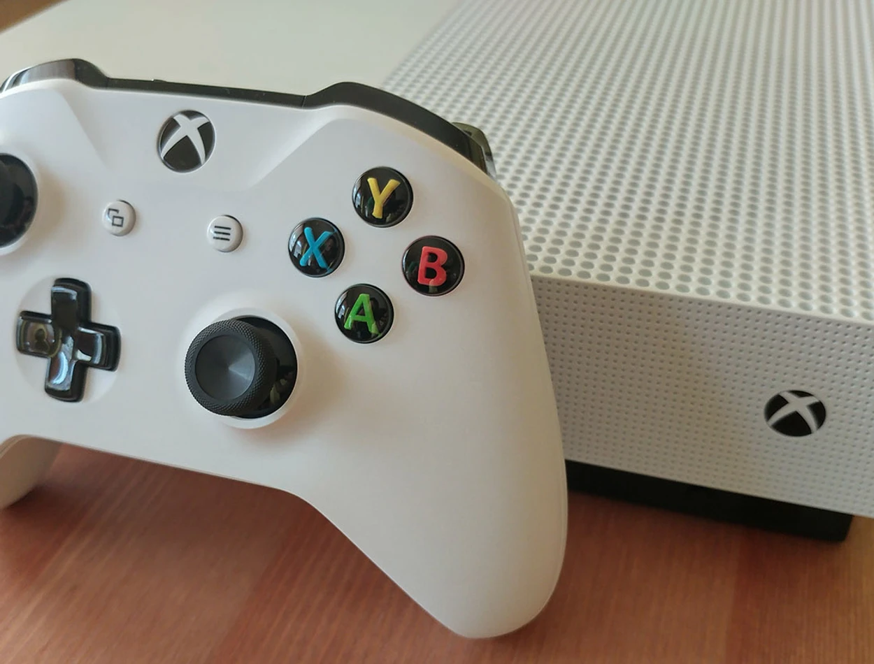 Recenzja Xbox One S. Tak to powinno wyglądać od samego początku!