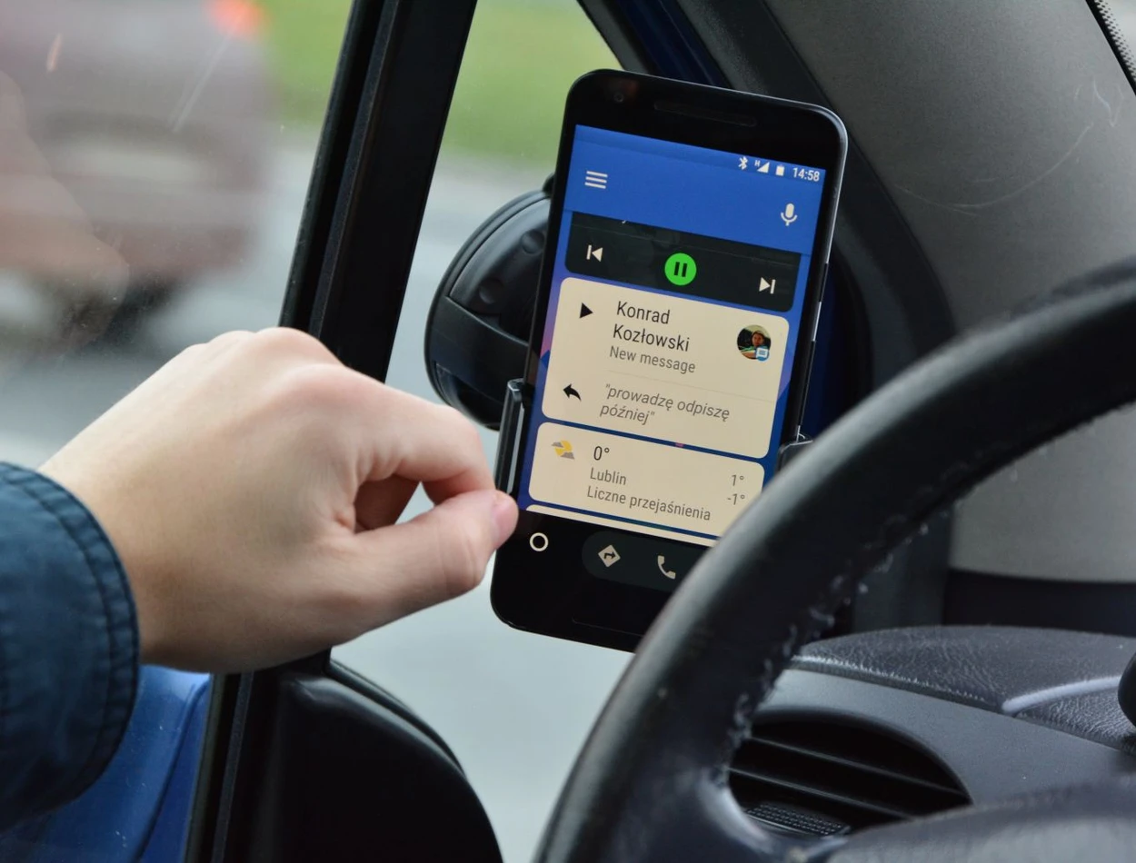 Recenzja Android Auto - niezbędna aplikacja dla kierowców