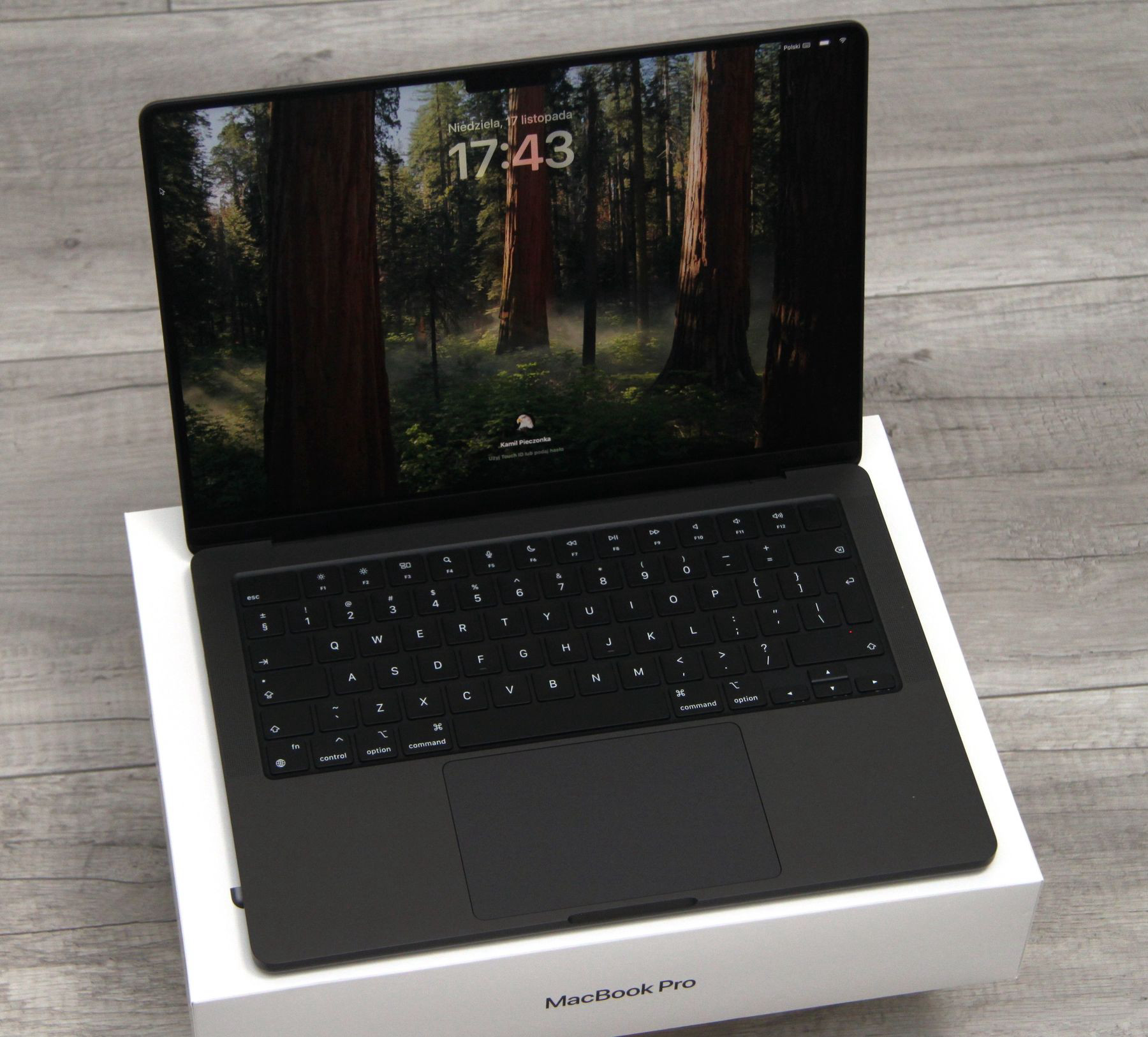 Recenzja Apple Macbook Pro 14 M4 (2024) - ten nowy ekran robi robotę