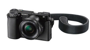 Sony zaprezentował α6000 - bezlusterkowca z najszybszym autofocusem, następcę NEX-6