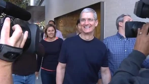 Tim Cook odda majątek. Cały