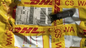 „Nieładnie” DHL. Mogłem się przez was poważnie pokaleczyć